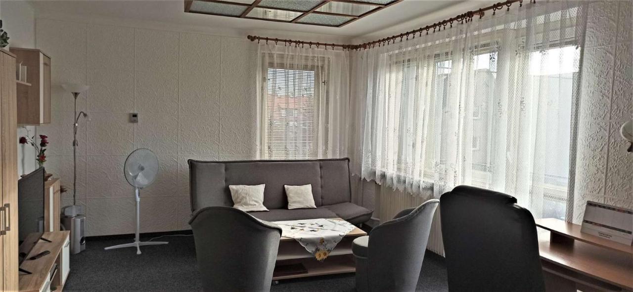 Apartman Milena Jicin Ngoại thất bức ảnh