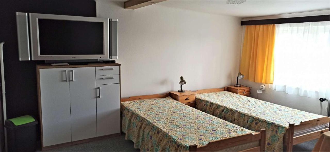 Apartman Milena Jicin Ngoại thất bức ảnh
