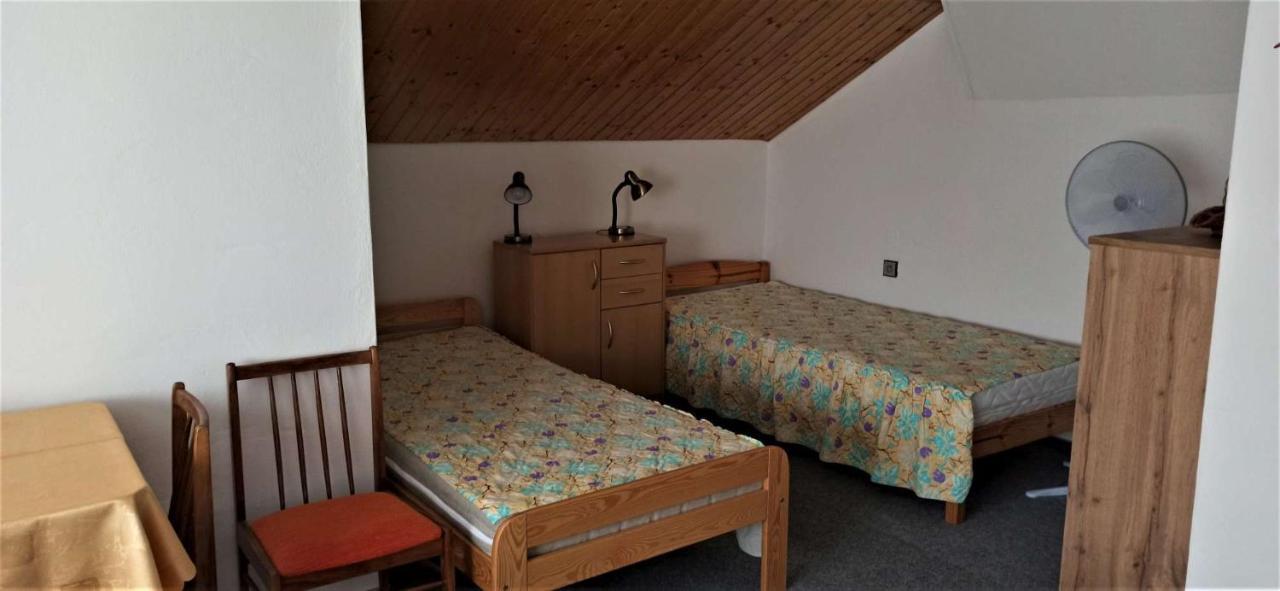 Apartman Milena Jicin Ngoại thất bức ảnh