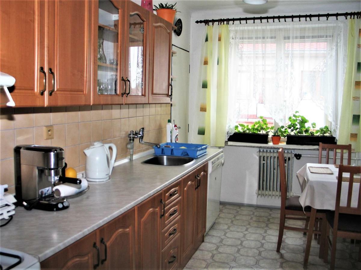 Apartman Milena Jicin Ngoại thất bức ảnh